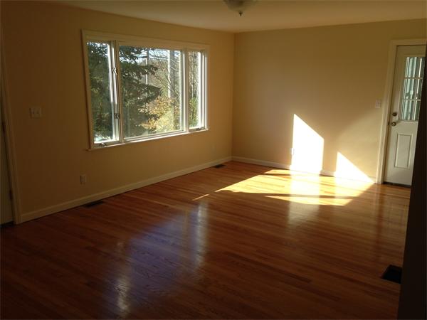 171 Old Fall River Road Swansea, MA 02777 - Photo 3 of 16 Gallery Image 3