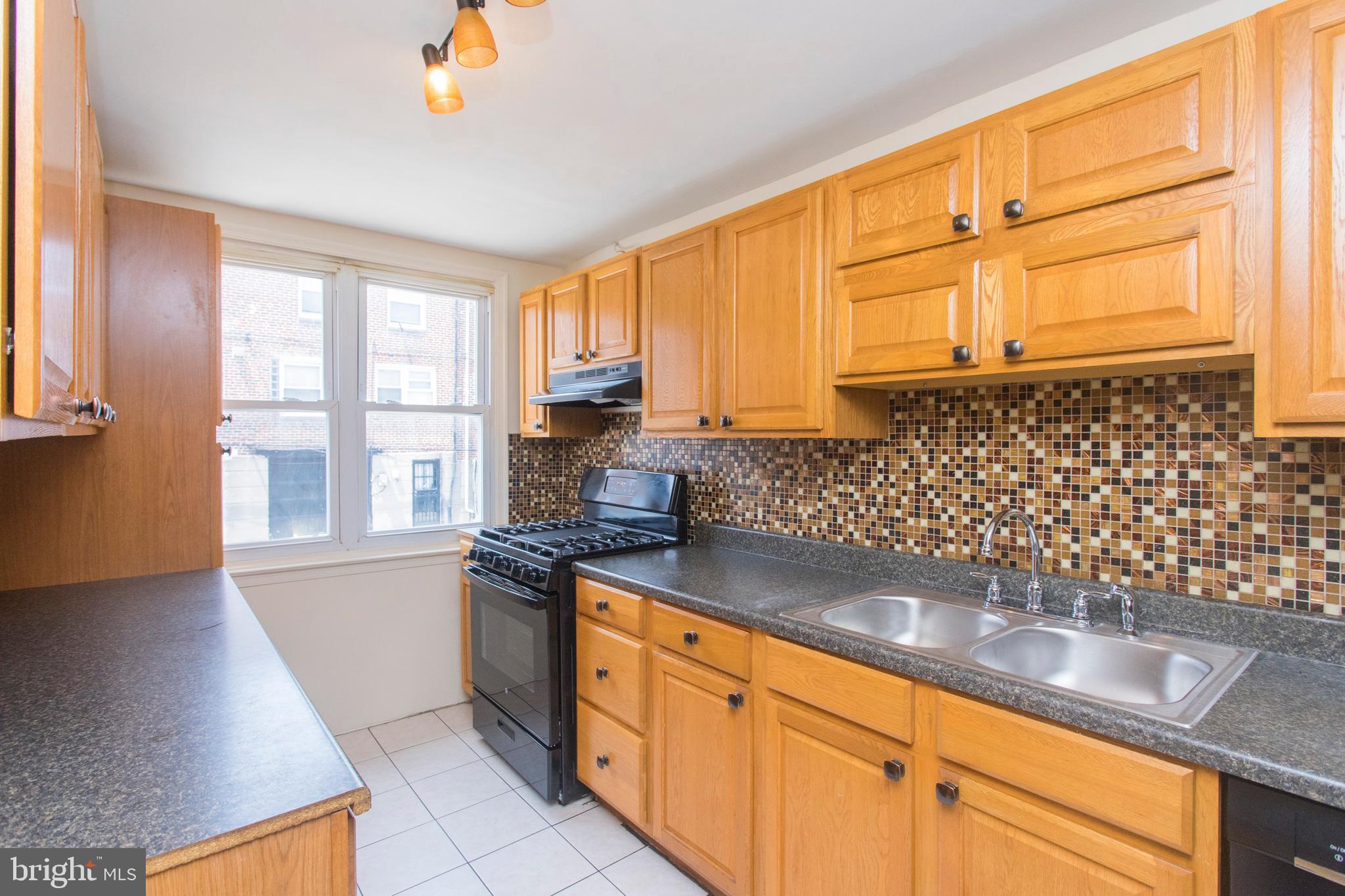 7421 Ruskin Road Philadelphia, PA 19151 - Photo 11 of 26 Kitchen