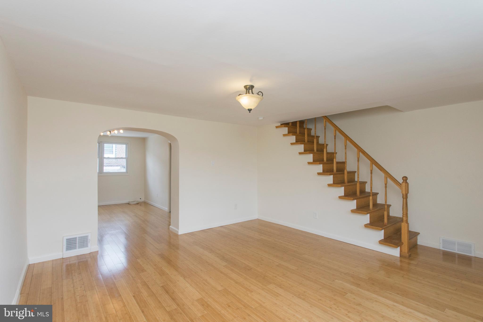7421 Ruskin Road Philadelphia, PA 19151 - Photo 3 of 26 Living Room