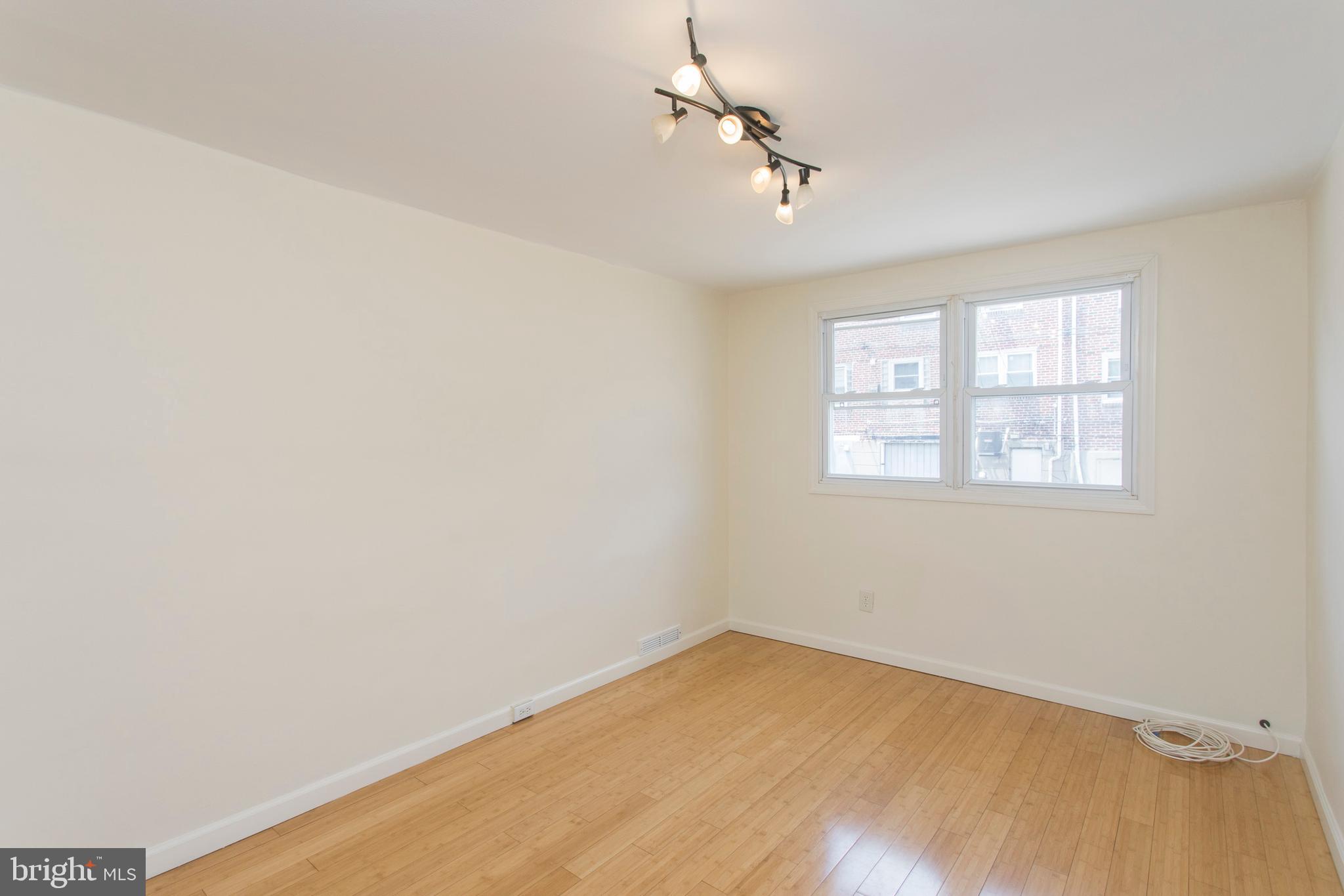 7421 Ruskin Road Philadelphia, PA 19151 - Photo 7 of 26 Dining Room