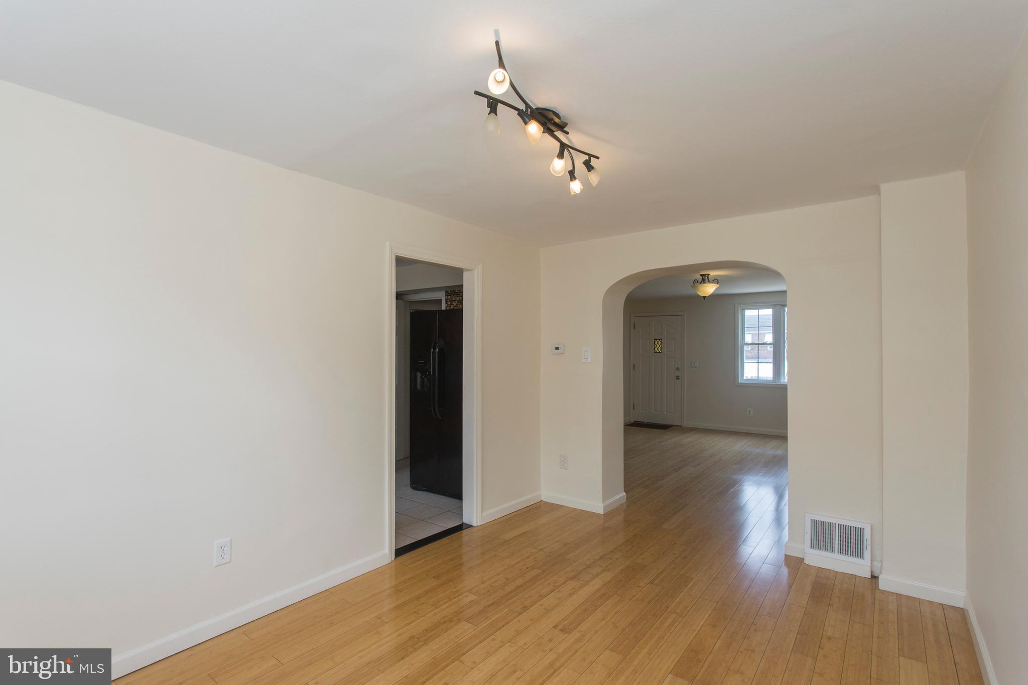 7421 Ruskin Road Philadelphia, PA 19151 - Photo 8 of 26 Dining Room