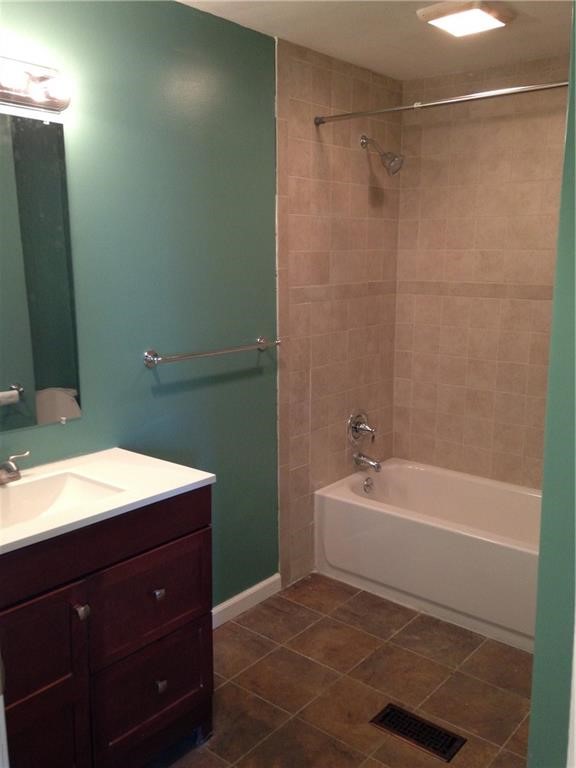 37 Gregory Street Rochester, NY 14620 - Photo 3 of 14 Gallery Image 3