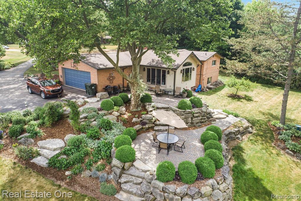 865 Viewland Drive Rochester Hills, MI 48309 - Photo 8 of 90