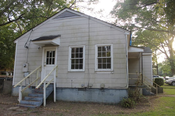 571 Robinhood Road Jackson, MS 39206 - Photo 3 of 10 Photo 3