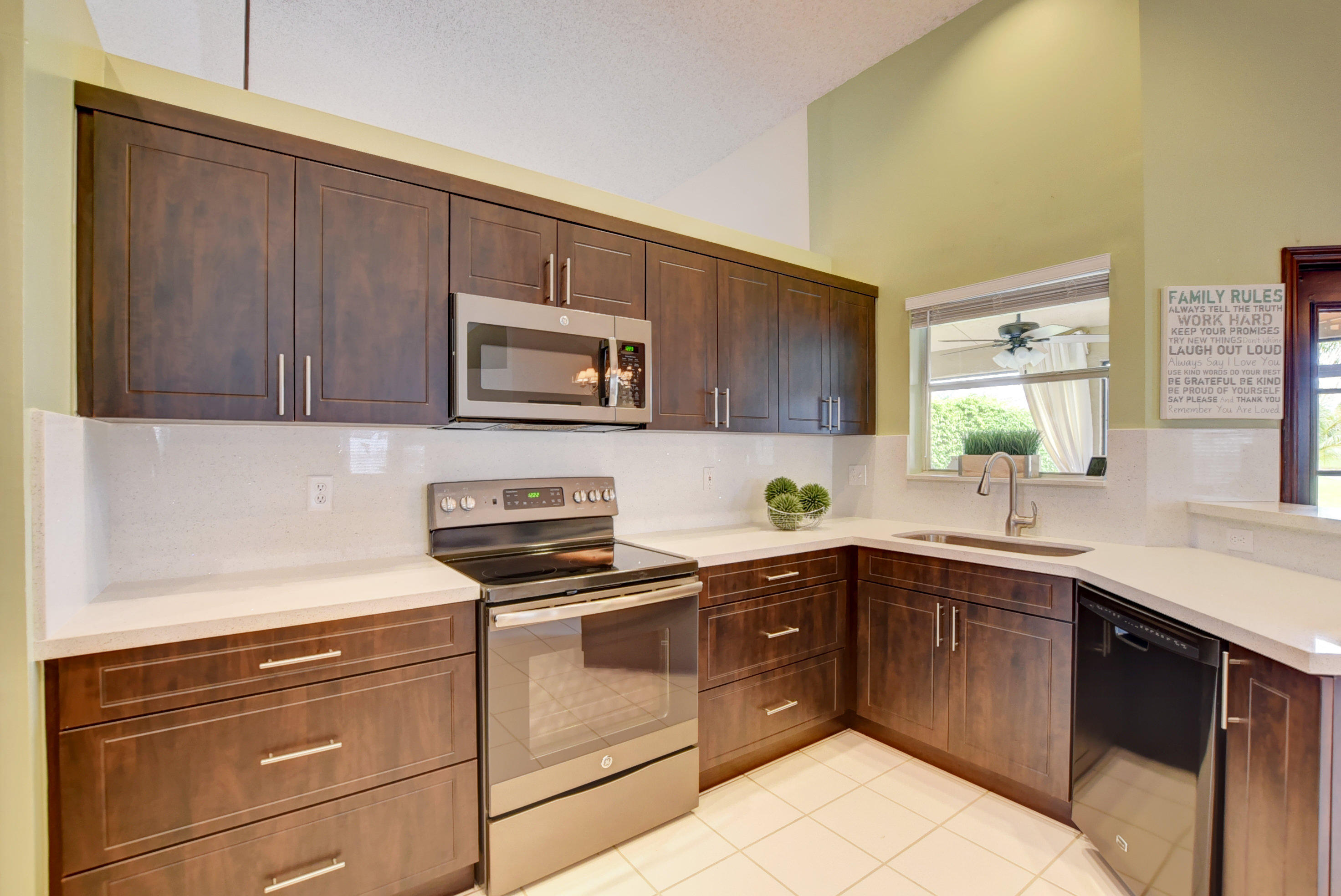 22248 Collington Drive Boca Raton, FL 33428 - Photo 17 of 52 17_ebf_5255and4more