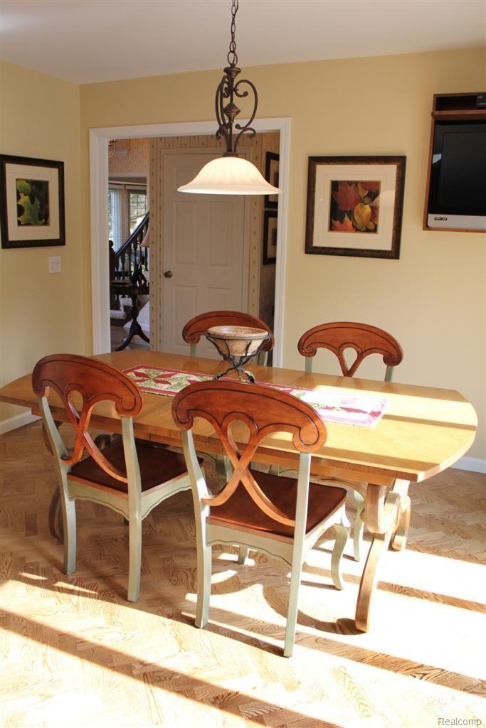 703 Snowmass Drive Rochester, MI 48309 - Photo 8 of 25 Breakfast Nook