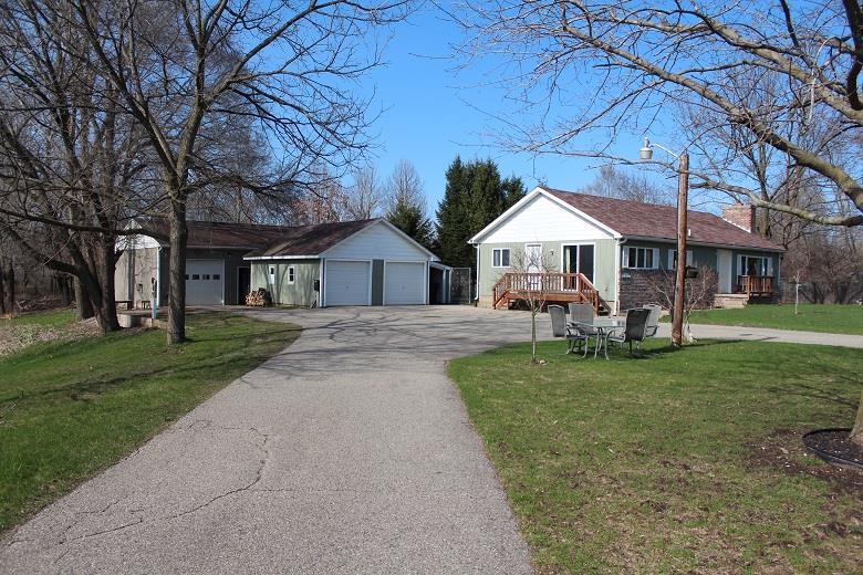 4345 East River Road Mount Pleasant, MI 48858 - Photo 2 of 21 1830446-1.JPG