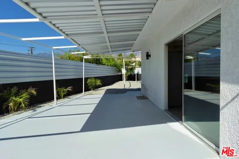 $649,000 | 4325 East Calle De Carlos, Palm Springs, CA 92264