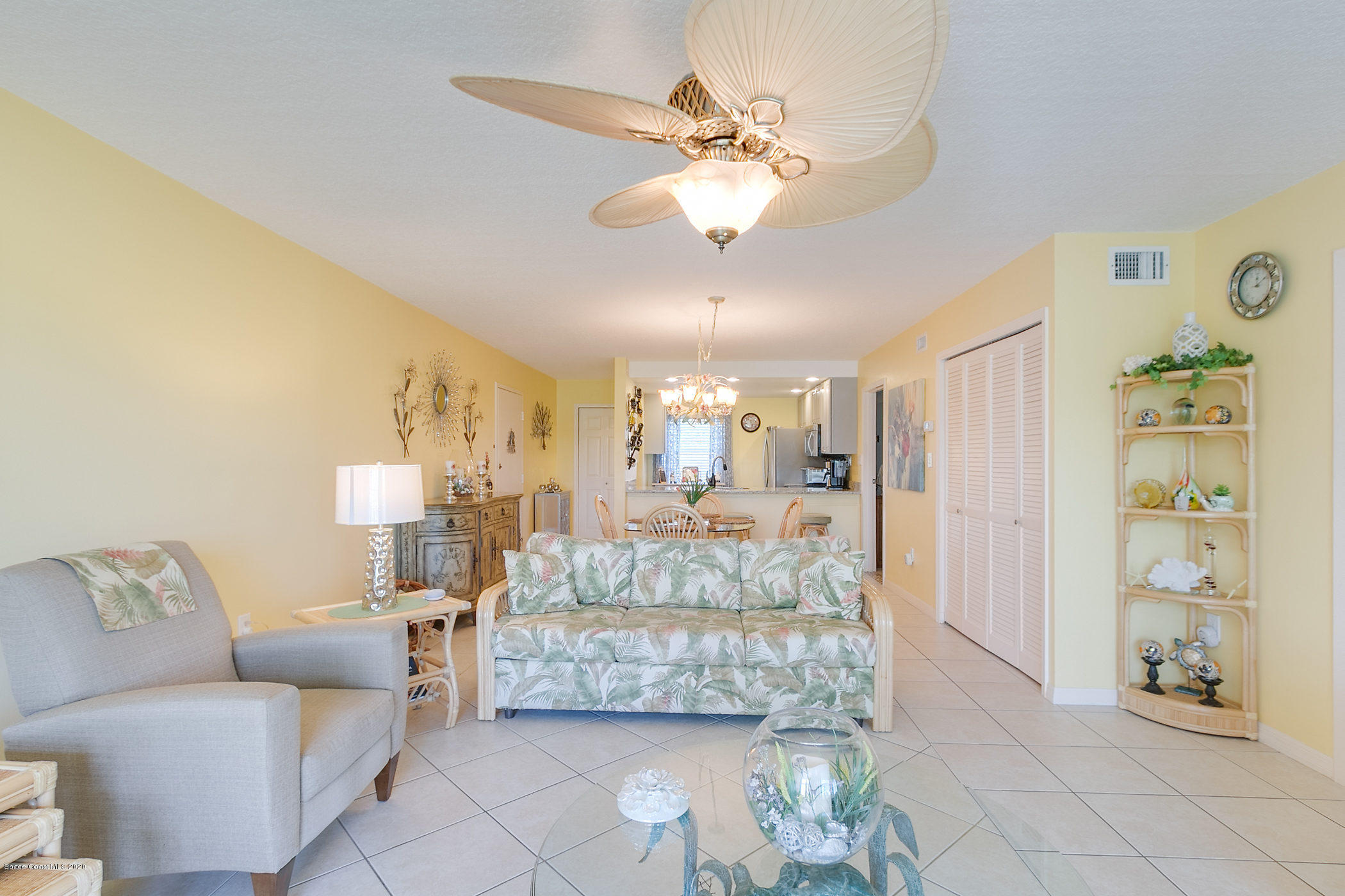 2727 North Wickham Road, Unit 1069 Melbourne, FL 32935 - Photo 19 of 30 LIVING room