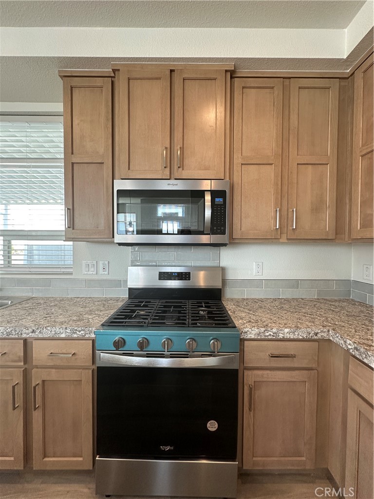 3444 West Center Street, Unit 12 Riverside, CA 92501 - Photo 12 of 38