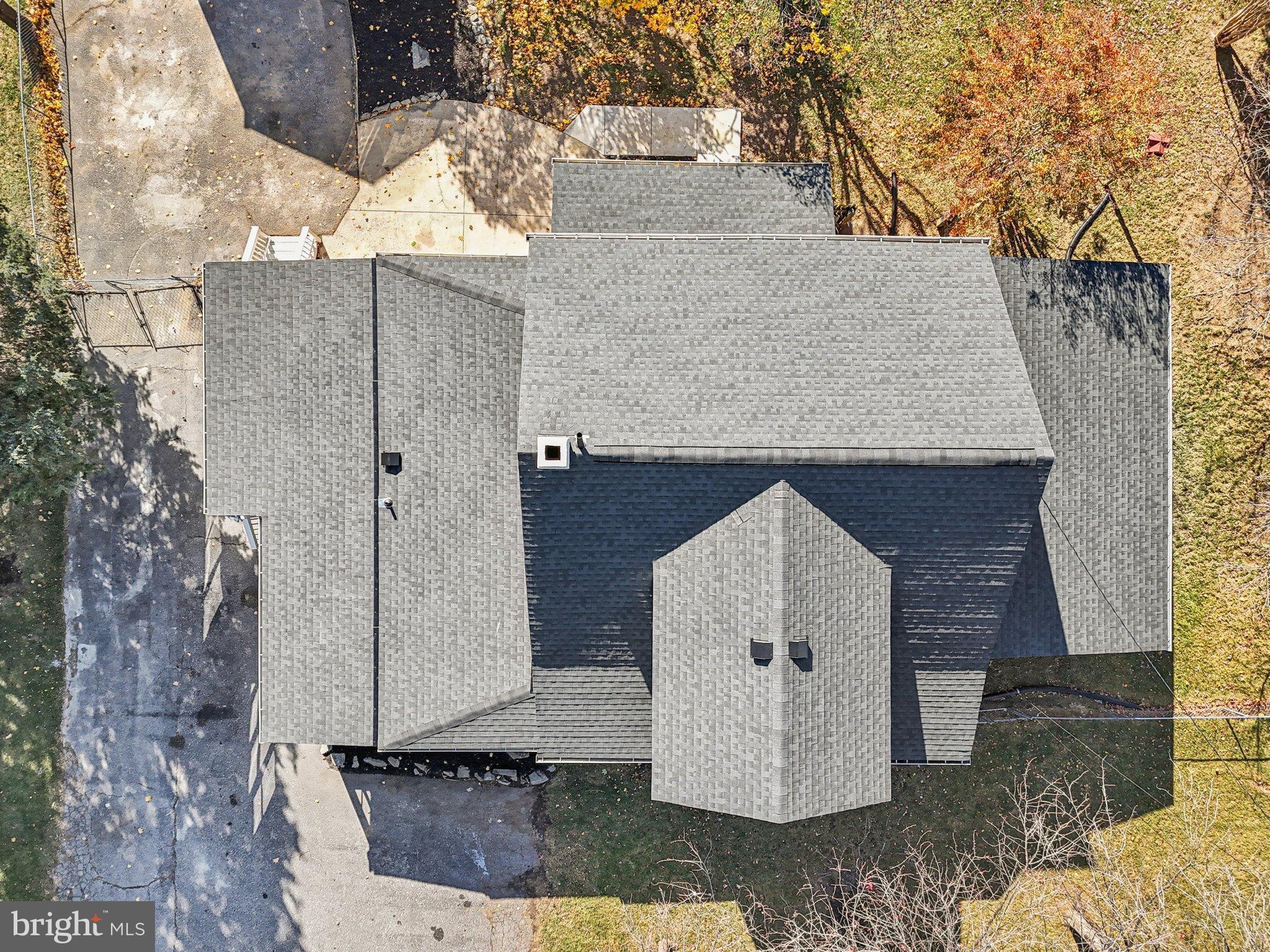 10571 Scaggsville Road Laurel, MD 20723 - Photo 46 of 60 a view of a small house