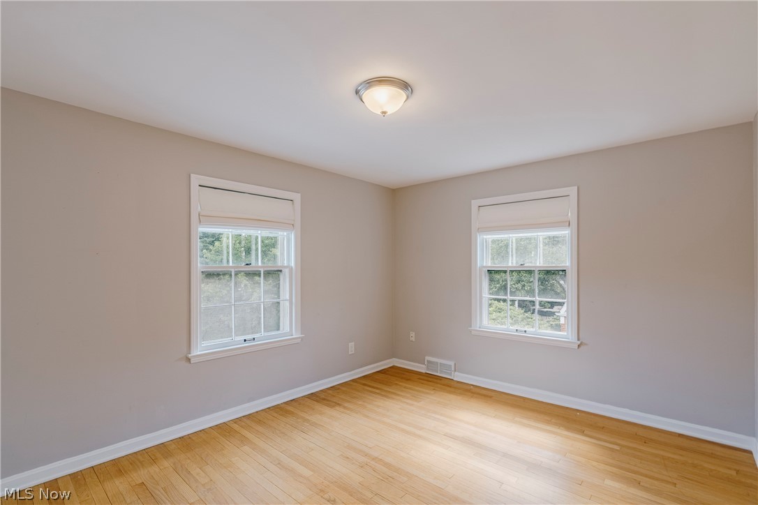 21249 Colby Road Shaker Heights, OH 44122 - Photo 22 of 40
