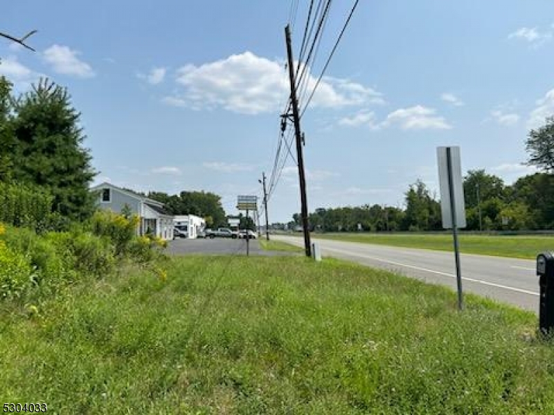 474 Rt 22 Lebanon, NJ 08833 - Photo 3 of 8 a view of a park