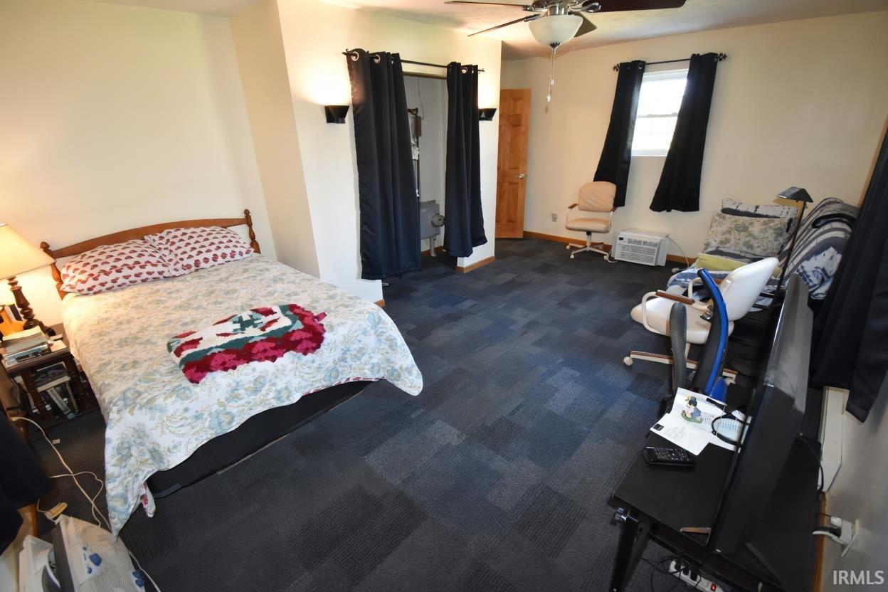 998 East Phillips Road English, IN 47118 - Photo 8 of 35