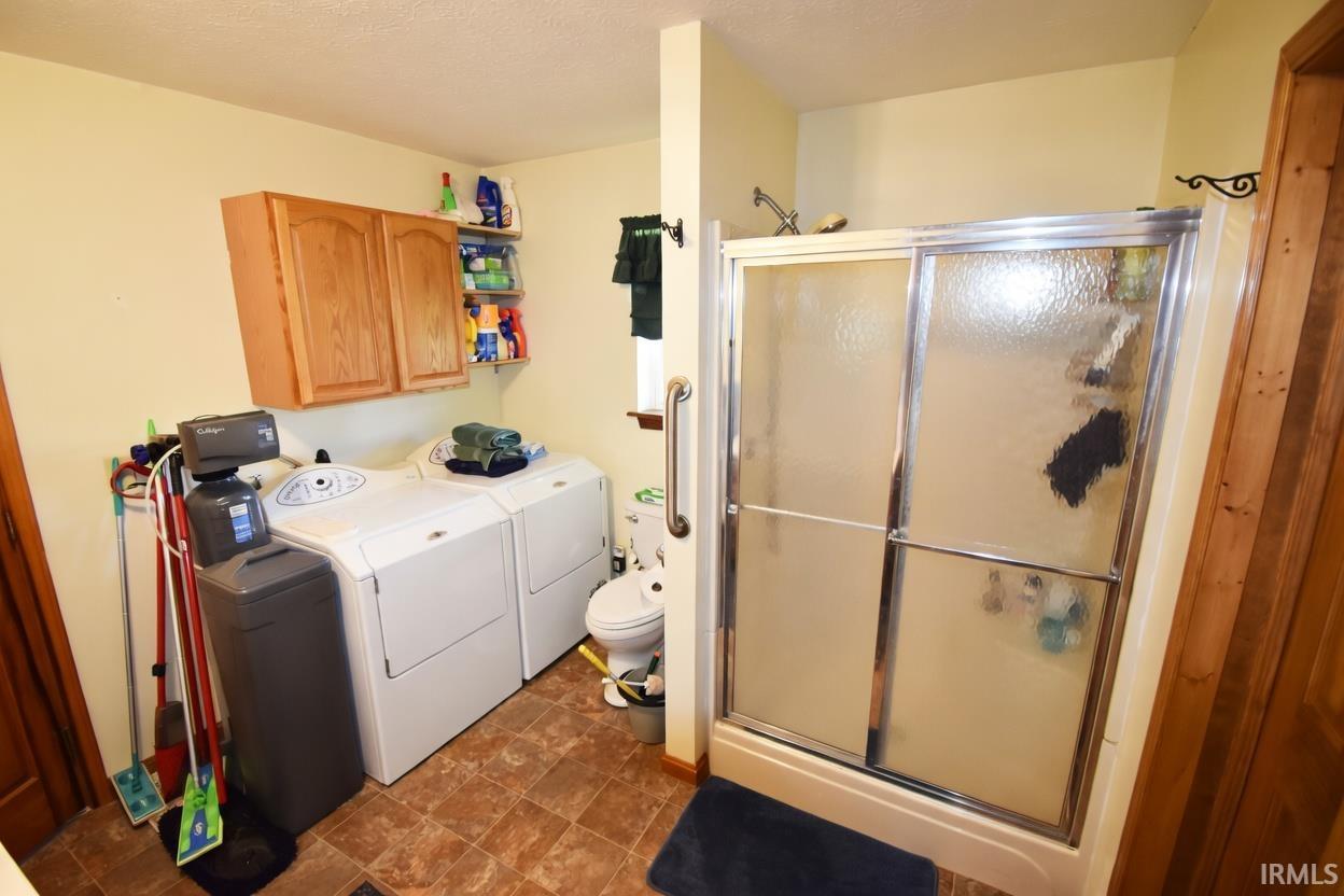 998 East Phillips Road English, IN 47118 - Photo 9 of 35