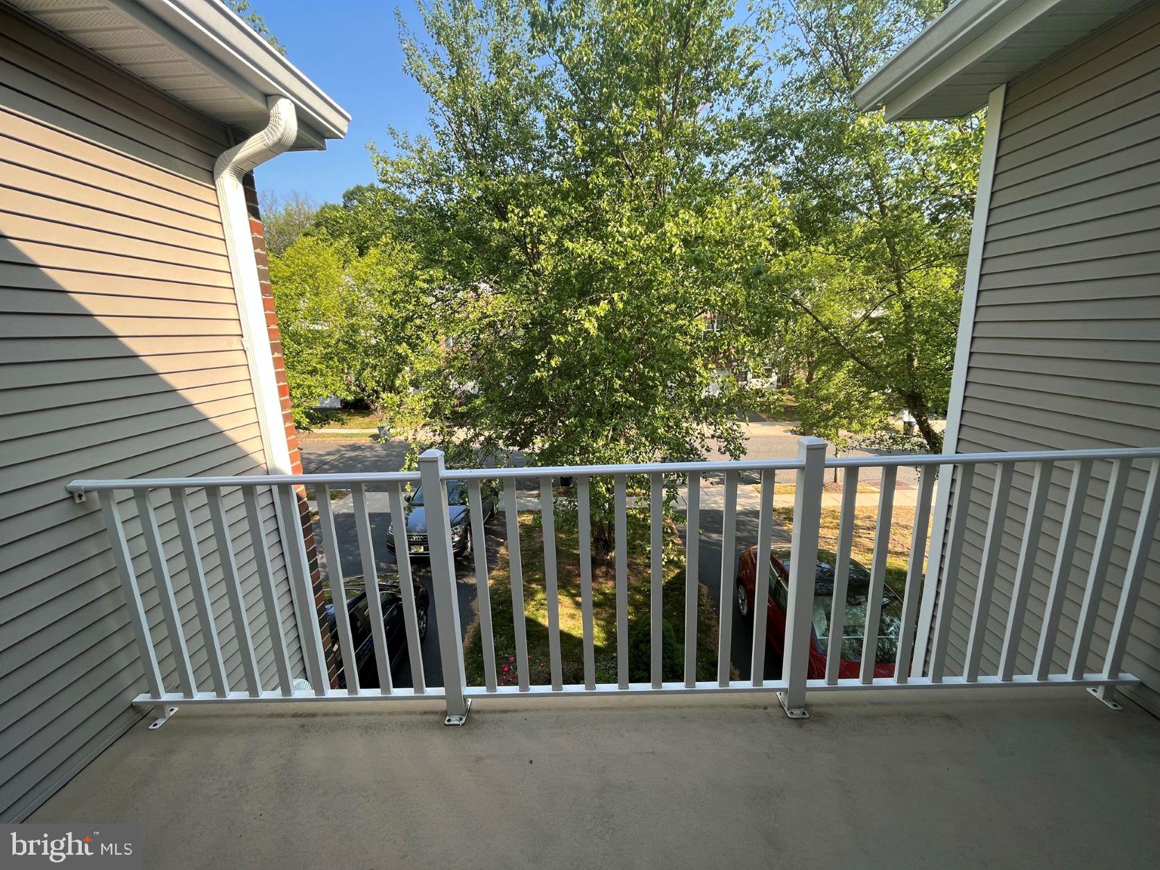 39 Normandy Drive Princeton Junction, NJ 08550 - Photo 17 of 20 Upstairs balcony