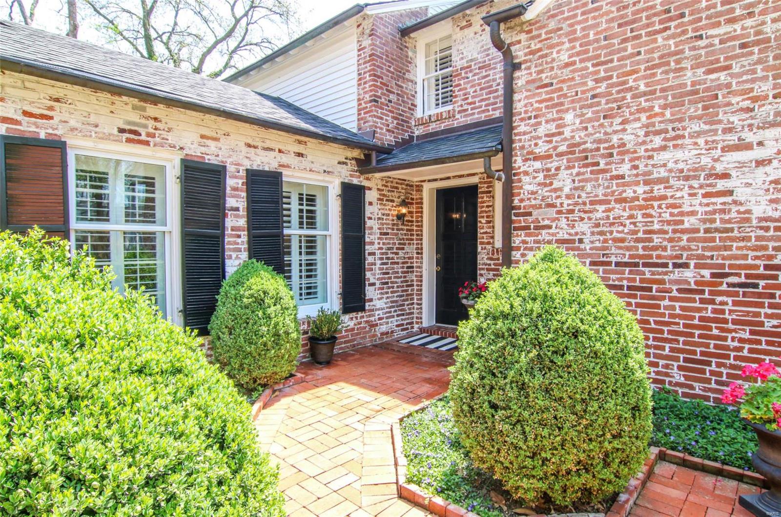 16 Enfield Road Olivette, MO 63132 - Photo 5 of 35