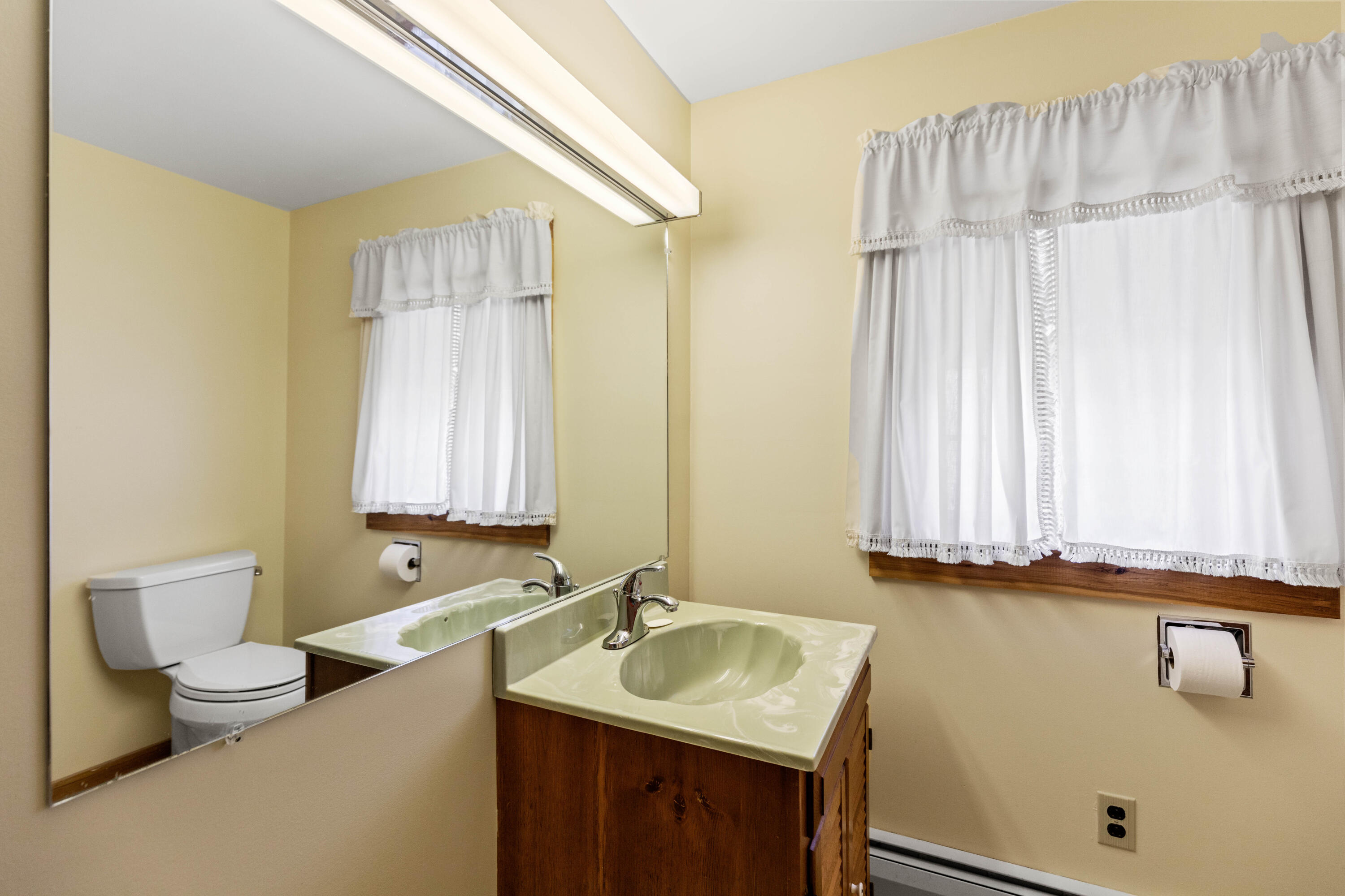 2 King Street Springvale, ME 04083 - Photo 23 of 33 2KingStreetSpringvale_018