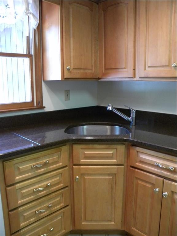 208 Springdale Road Venetia, PA 15367 - Photo 5 of 25 Newer cabinetry and quartz countertop