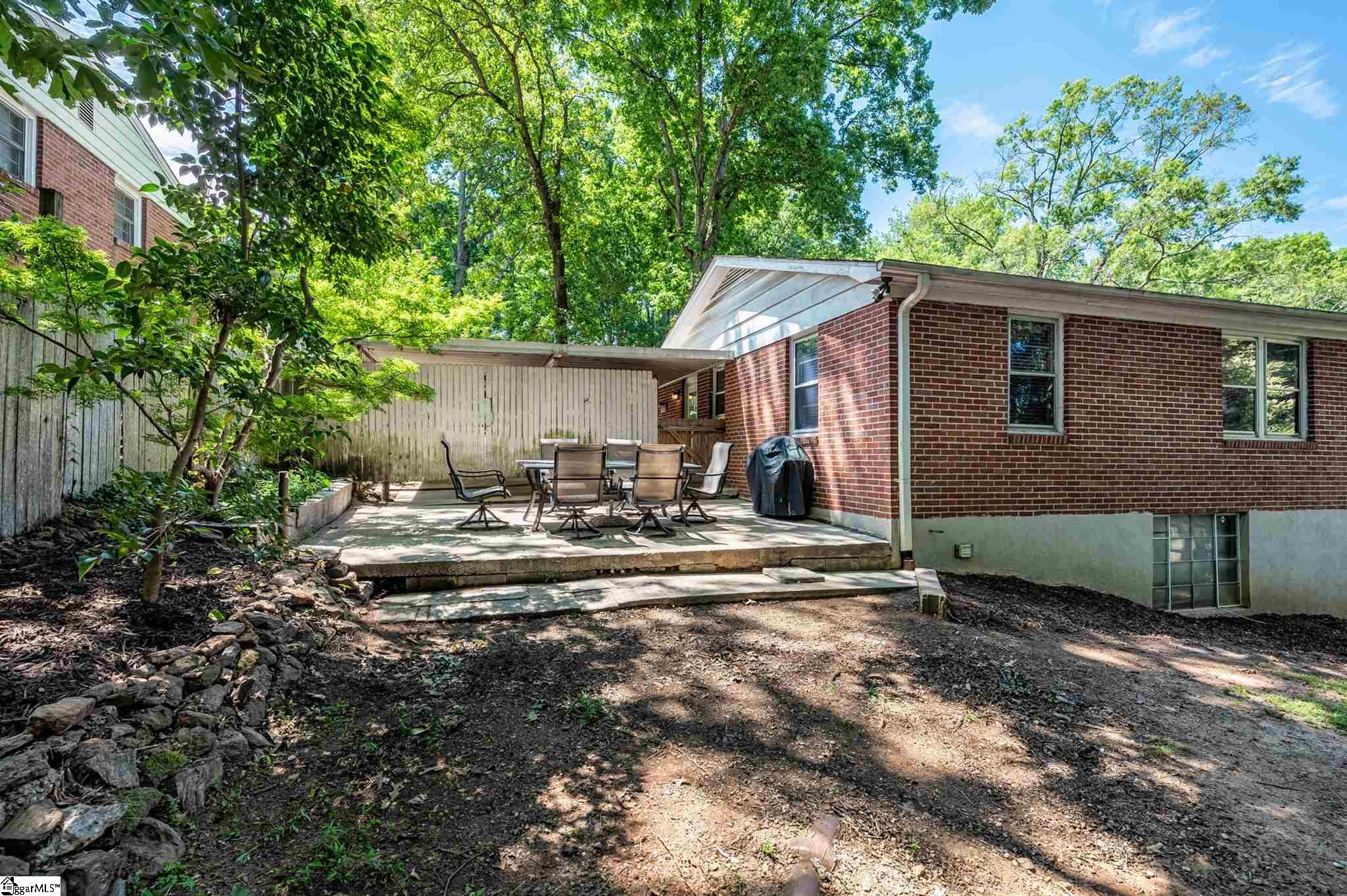 52 Nottingham Road Greenville, SC 29607 - Photo 5 of 26