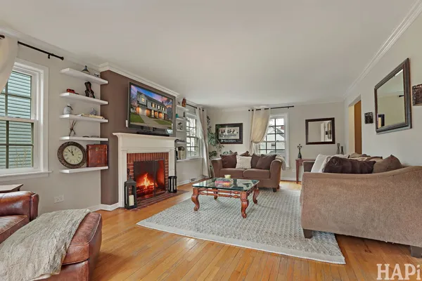 $624,000 | 1023 Margret Street, Des Plaines, IL 60016