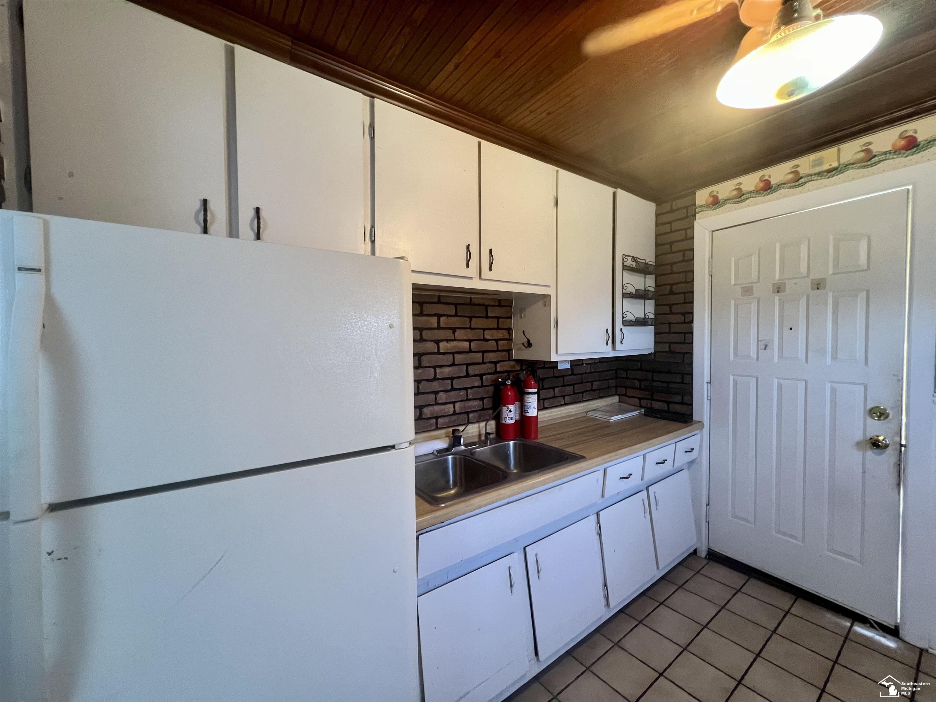 15150 Middlebelt Road Romulus, MI 48174 - Photo 24 of 41
