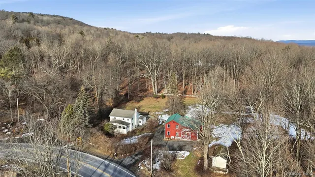 $695,000 | 125 Mountain Rest Road, New Paltz, NY 12561
