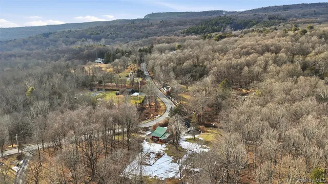 $695,000 | 125 Mountain Rest Road, New Paltz, NY 12561