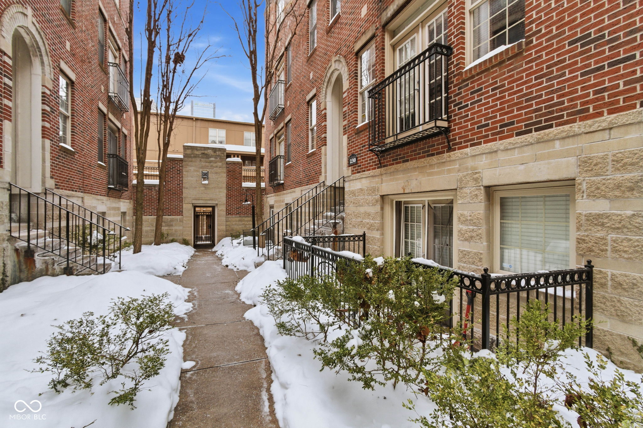 230 North Cleveland Street, Unit 230B Indianapolis, IN 46204 - Photo 2 of 35