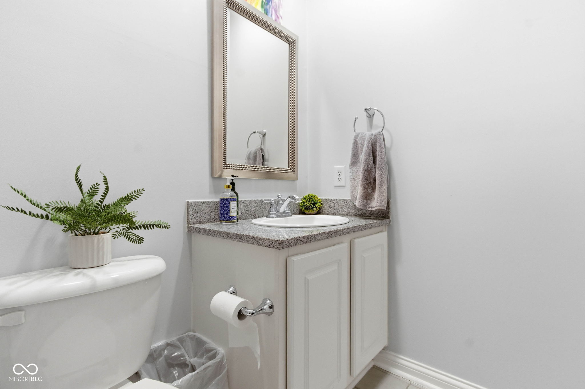 230 North Cleveland Street, Unit 230B Indianapolis, IN 46204 - Photo 23 of 35