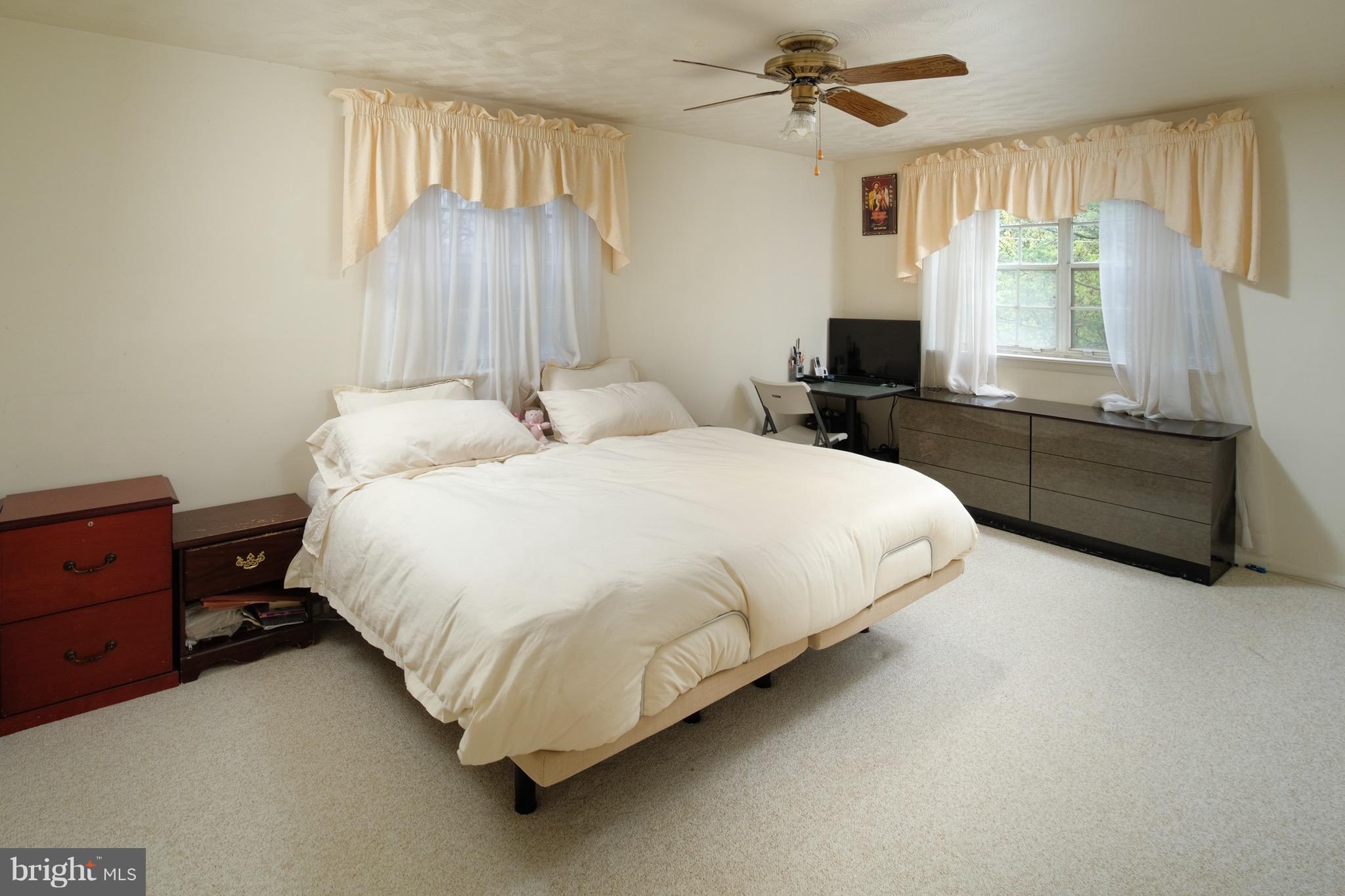 7092 Spring Garden Drive, Unit 102 Springfield, VA 22150 - Photo 5 of 10 Bedroom (Master)