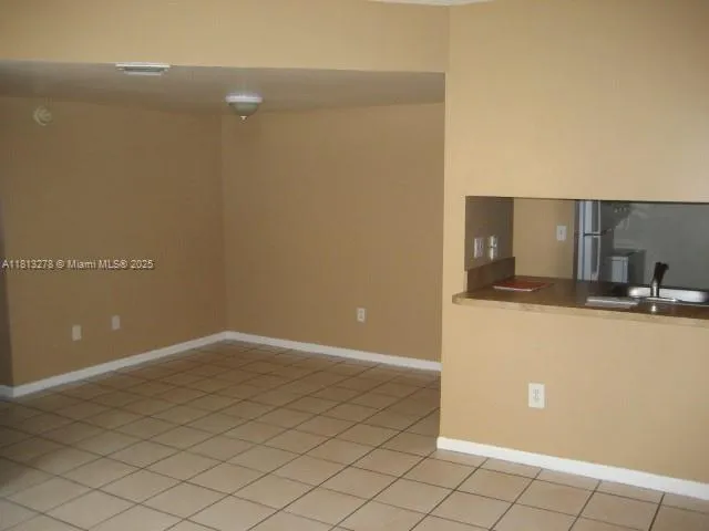 $1,900 | 15328 Southwest 72nd Street, Unit 814, Miami, FL 33193