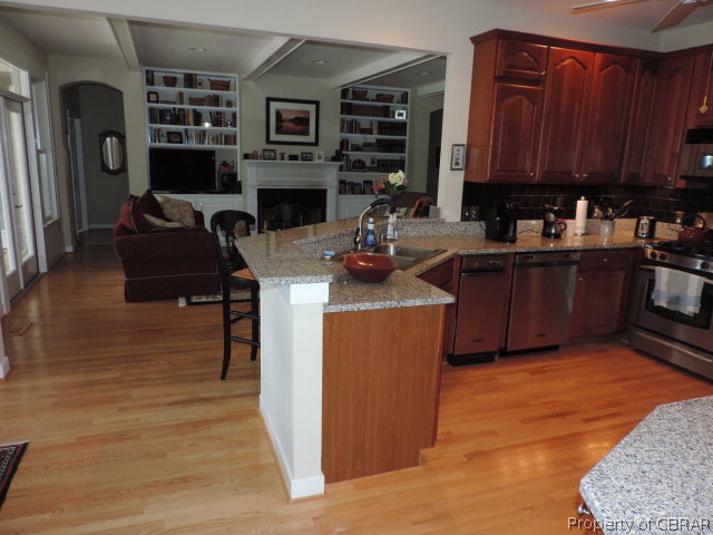 285 Prentice Point Drive Kilmarnock, VA 22482 - Photo 5 of 9