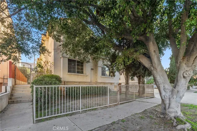 $4,000 | 4838 Elmwood Avenue, Unit 7, Los Angeles, CA 90004