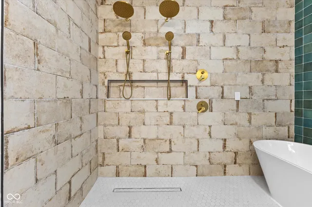 $270,000 | 206 North Beville Avenue, Indianapolis, IN 46201