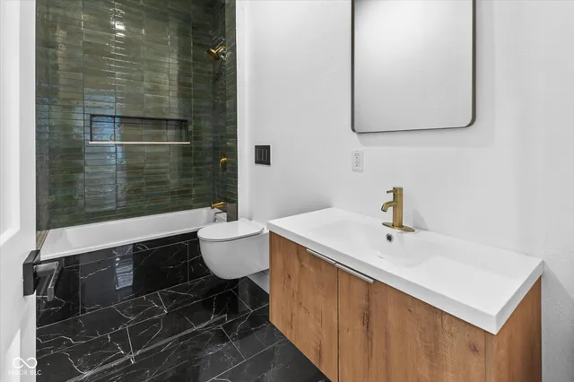 $270,000 | 206 North Beville Avenue, Indianapolis, IN 46201