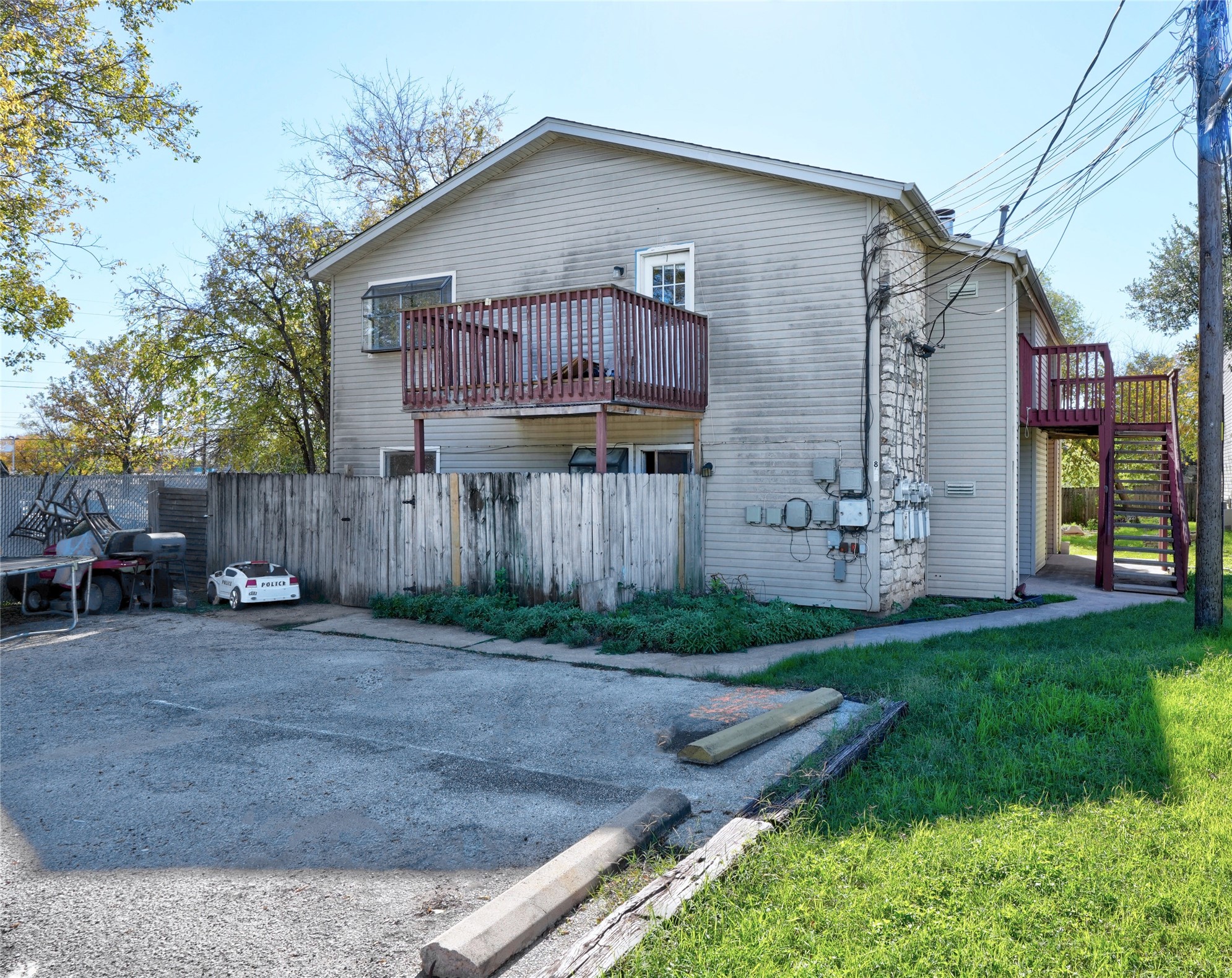 823 Taulbee Lane, Unit B Austin, TX 78757 - Photo 2 of 21