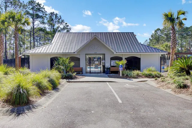 $3,500 | 4036 Harleston Green Lane, Mount Pleasant, SC 29466