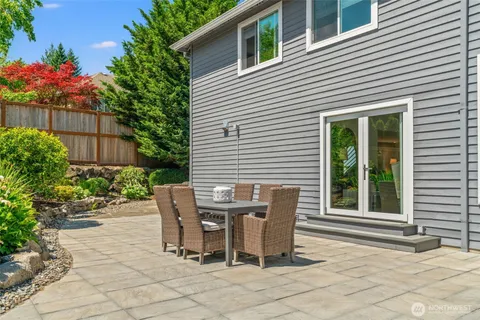 $1,898,000 | 535 Northwest Datewood Drive, Issaquah, WA 98027