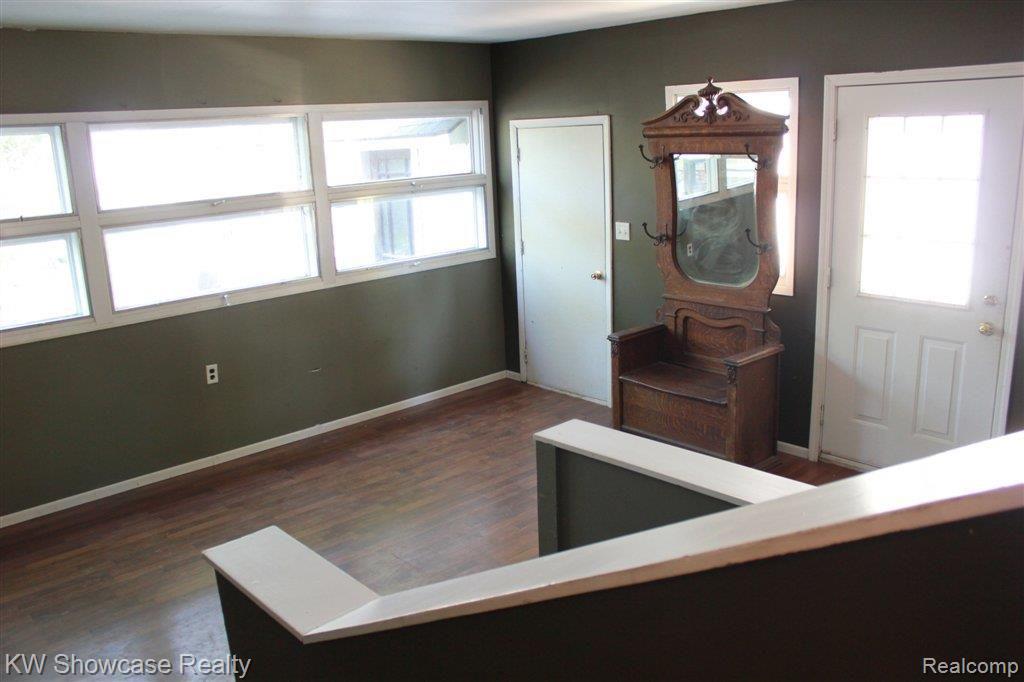 3176 Midvale Drive Rochester, MI 48309 - Photo 18 of 24 entance from garage-mud room