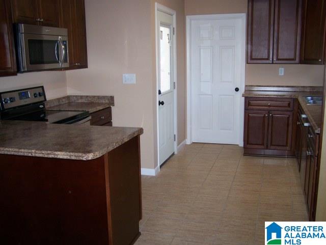 624 Timree Street Weaver, AL 36277 - Photo 8 of 35