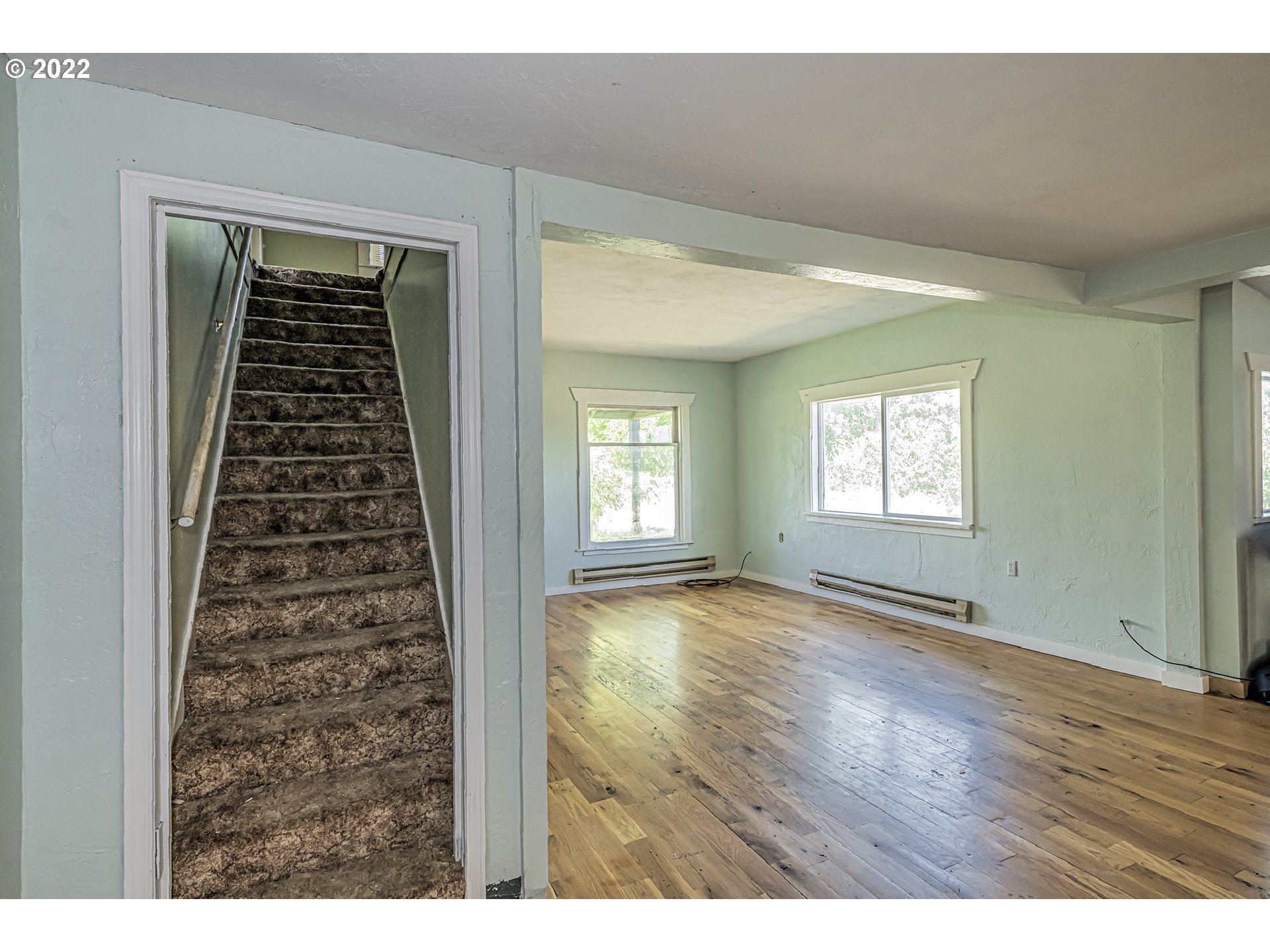 53486 Ruby Lane Milton Freewater, OR 97862 - Photo 8 of 27 a view of an empty room and window