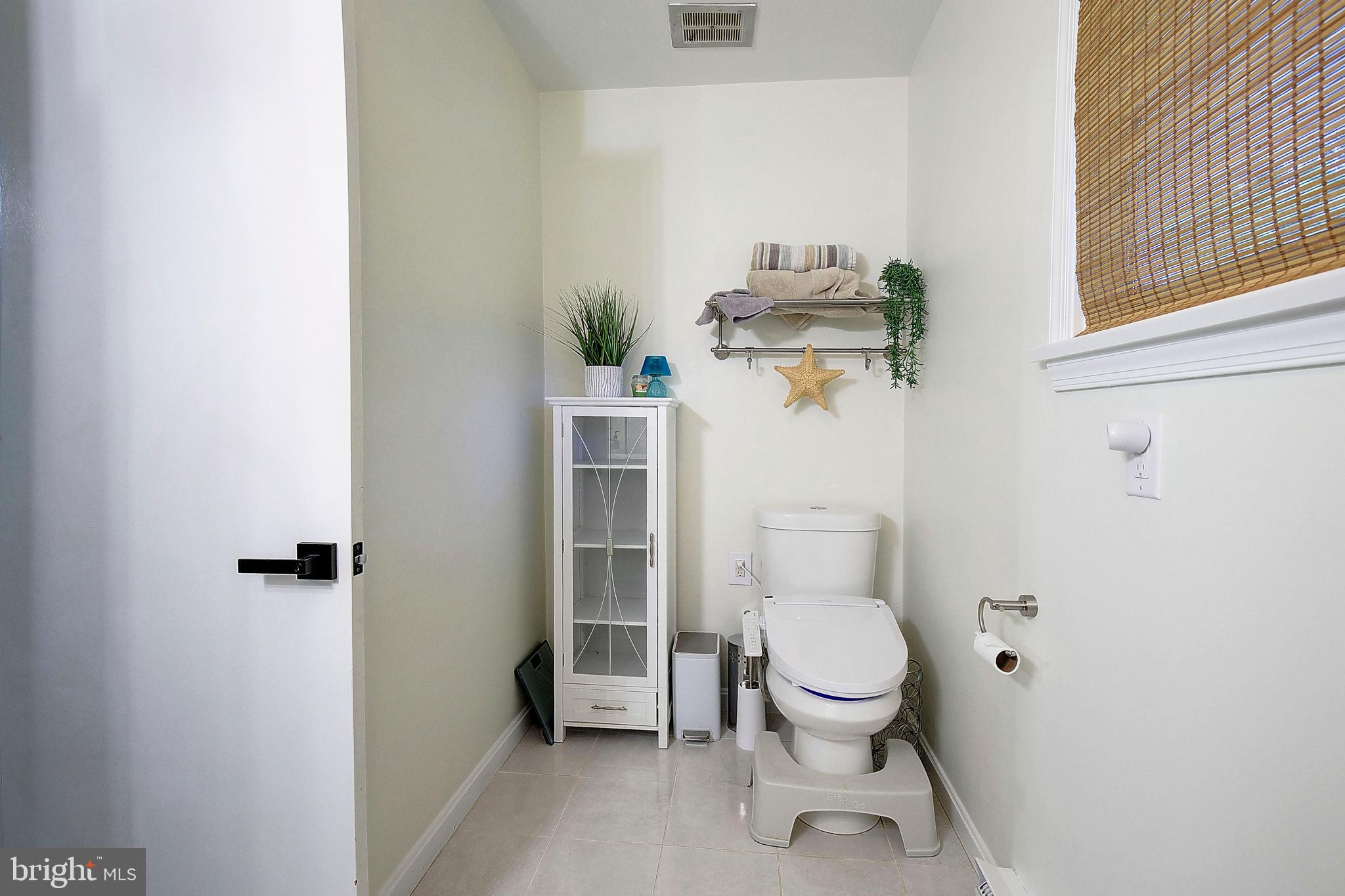 1668 Winchester Road Annapolis, MD 21409 - Photo 38 of 44 Primary Bathroom