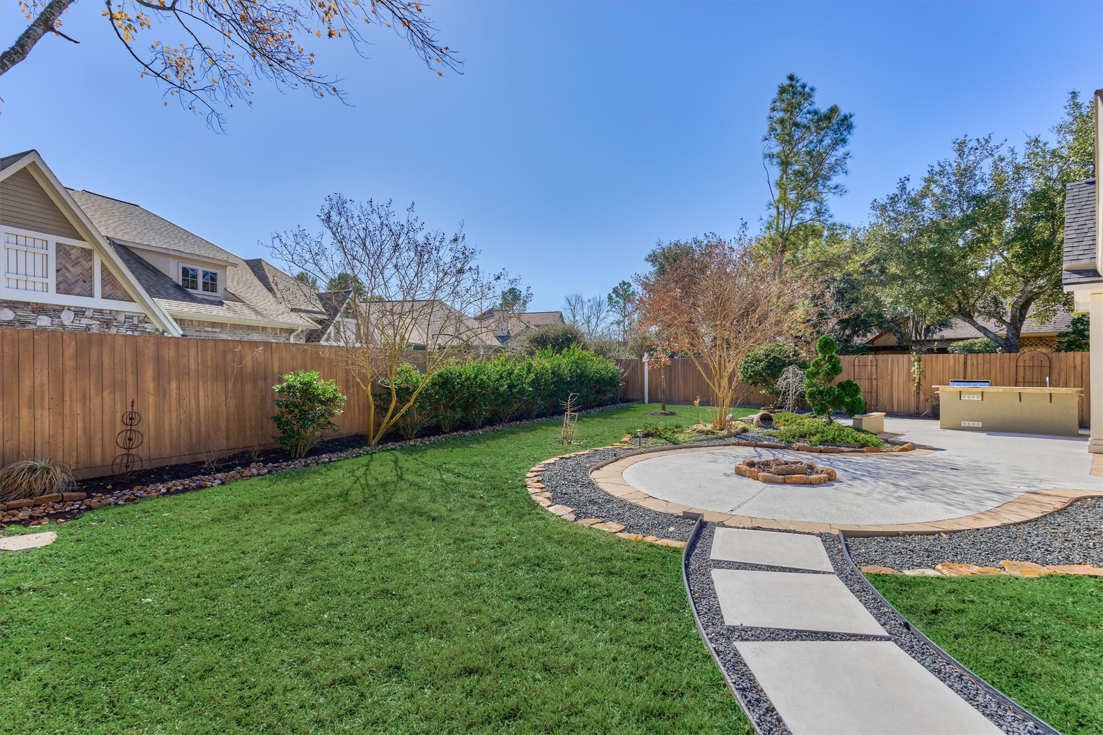 91 West Racing Cloud Court The Woodlands, TX 77381 - Photo 39 of 47 Serene backyard views and note the recently updated fence!