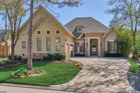 $945,000 | 91 West Racing Cloud Court, The Woodlands, TX 77381