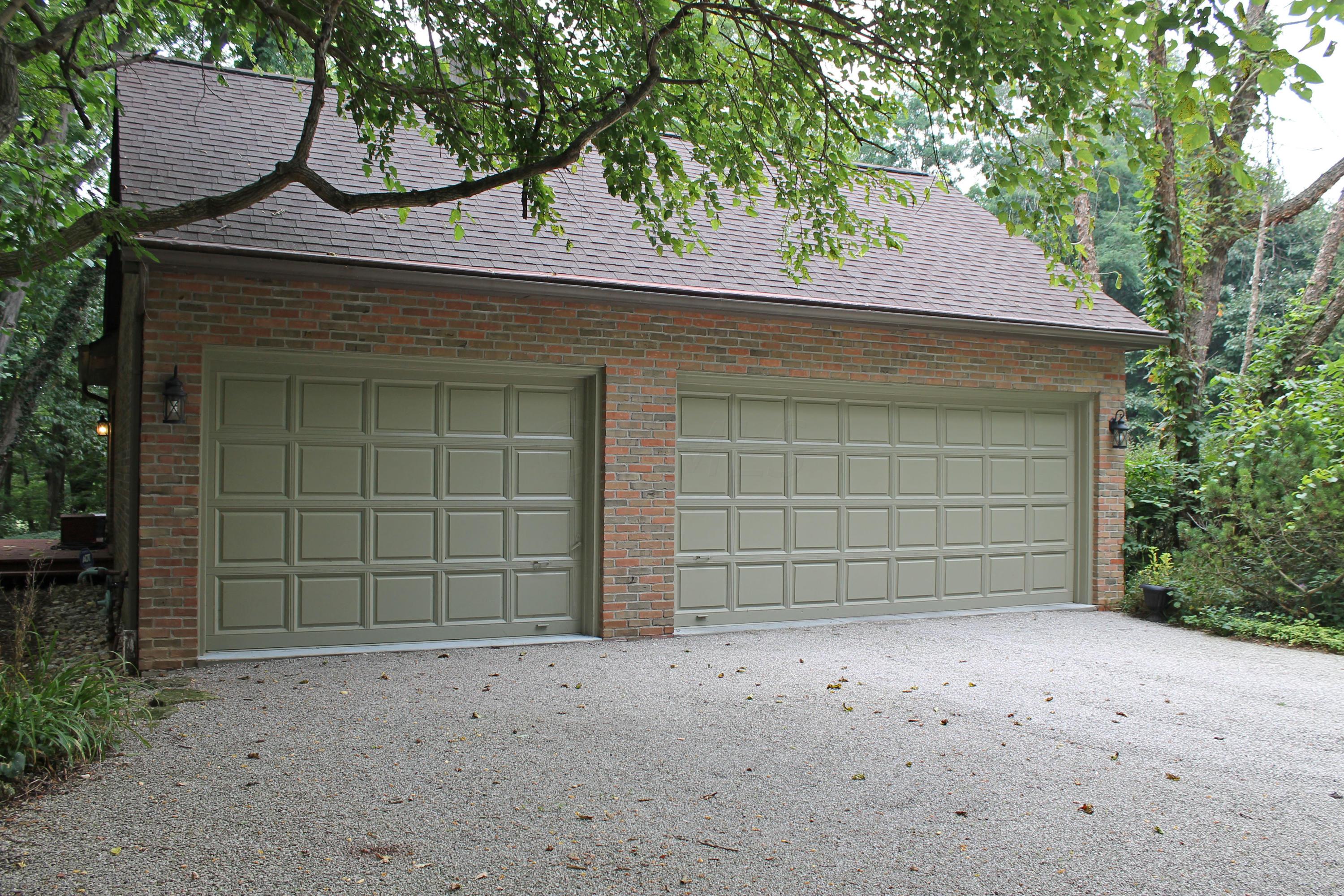 1200 Carriage Road Powell, OH 43065 - Photo 3 of 34 Gallery Image 3