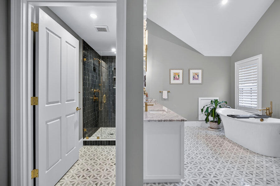 280 Ice Valley Road Osterville, MA 02655 - Photo 39 of 45 a view of a hallway to a livingroom with furniture and windows