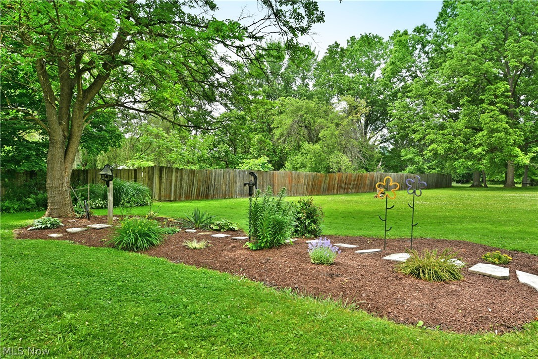 8683 King Graves Road Northeast Warren, OH 44484 - Photo 44 of 50 Yard
