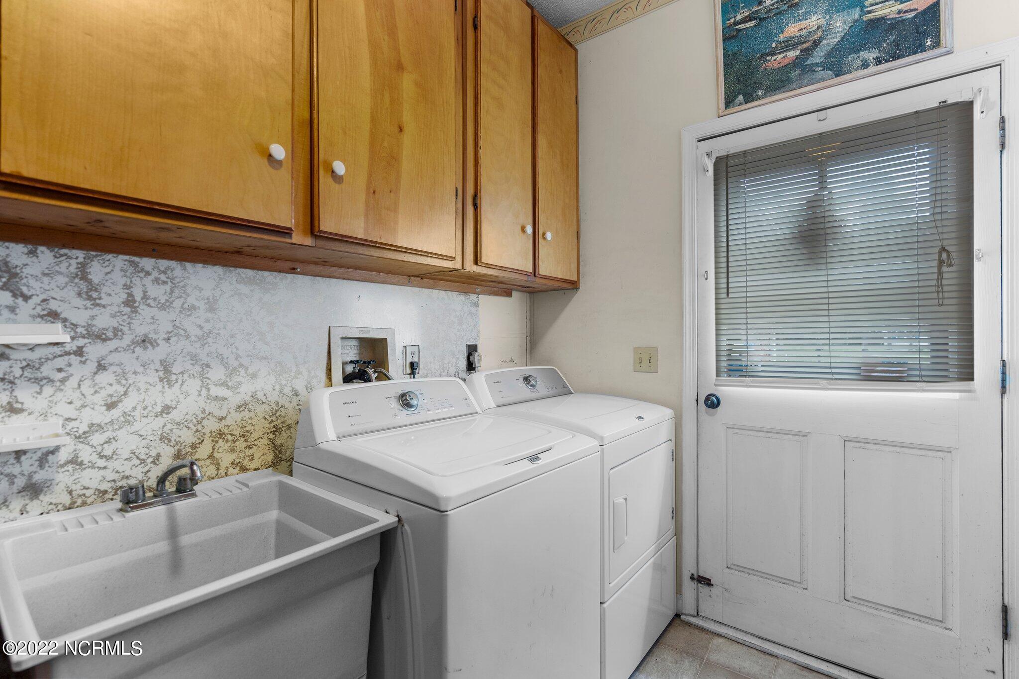 768 East Boiling Spring Road Southport, NC 28461 - Photo 21 of 46 45-web-or-mls-DSC00917