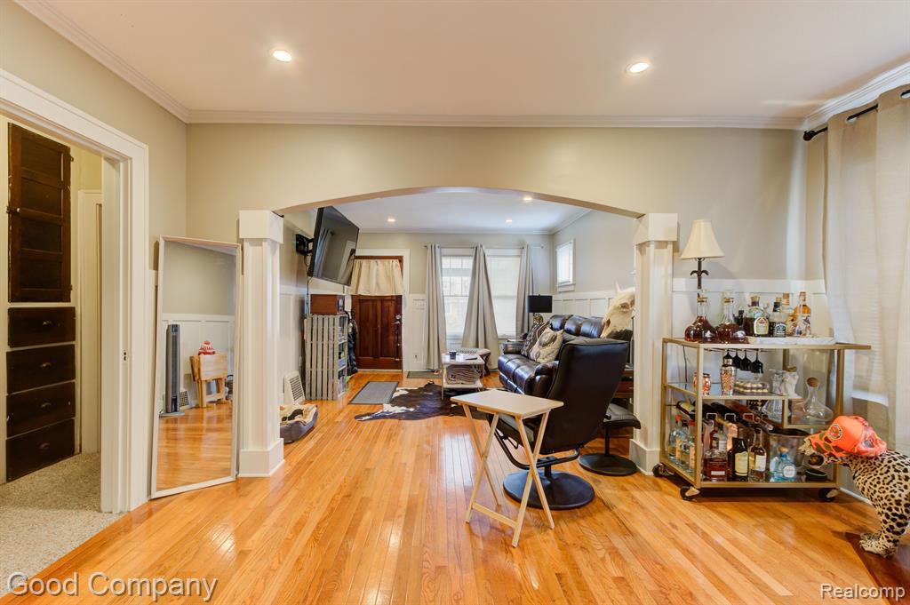 920 East Lincoln Avenue Royal Oak, MI 48067 - Photo 6 of 35